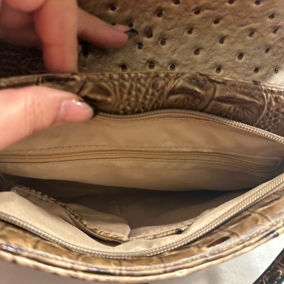 LE Miel Vegan Shoulder Bag  NWT - Picture 6 of 7